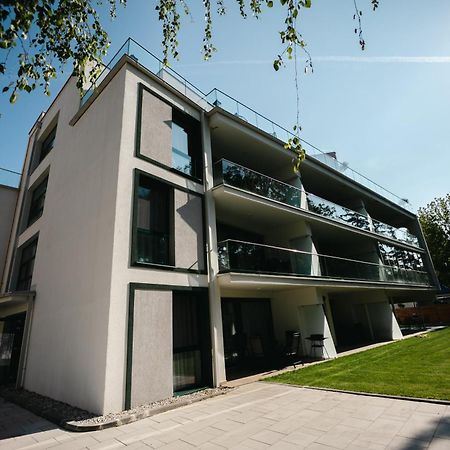 Villa Bauhaus Wellness Apartman 102 Siofok Exterior photo